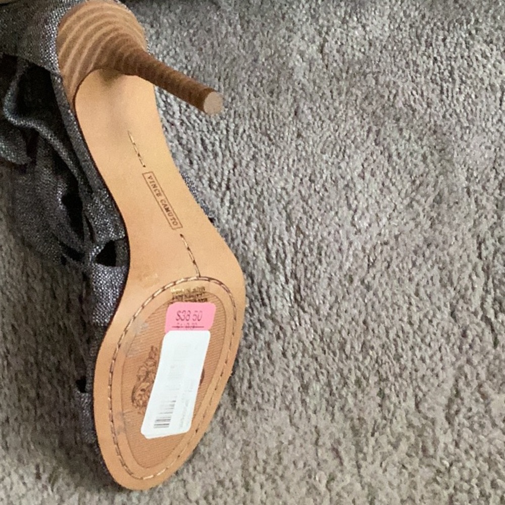 Grey Linen Heels - Picture 6 of 6